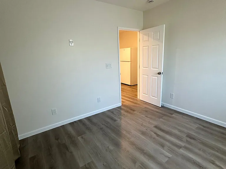 491 W Carter St #2 — Photo 9