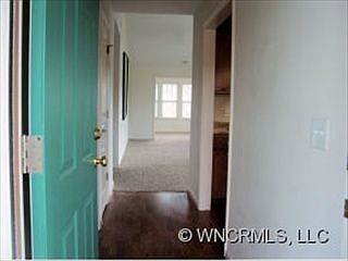 4th image of 895 Deermouse Way