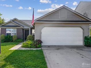 3207 Rolling Knoll Ln, Columbus, IN 47201