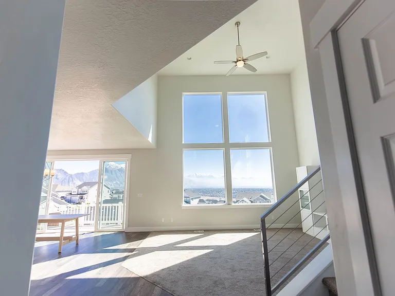 761 W Summer View Ln — Photo 7