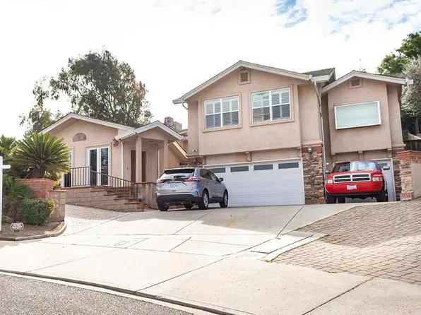 494 Bevanda Ct, Oakdale, CA 95361
