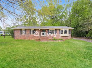 513 Vineyard Rd, Griffin, GA 30223