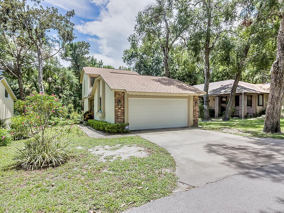1st image of 165 Summerhill Ct