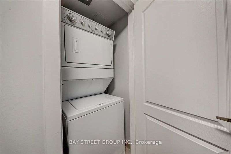 Markham Townhouse for rent - 2 Bedrooms — photo 16