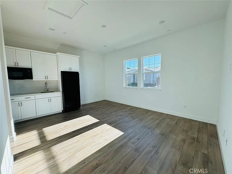 5042 Brooks Cir — Photo 10