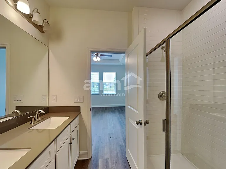 1035 Heavenly Dr — Photo 17