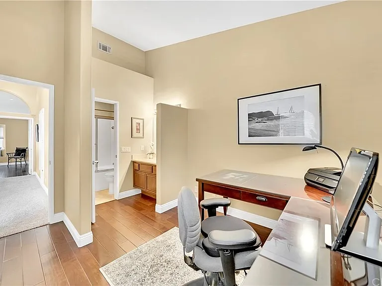 40 Promontory Park — Photo 19