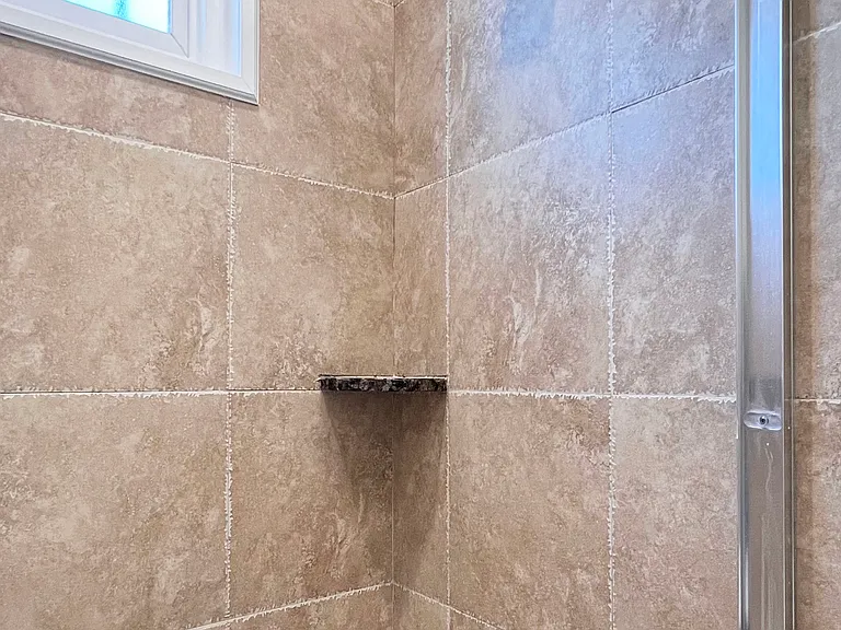2540 S Barrington Ave #6 — Photo 18