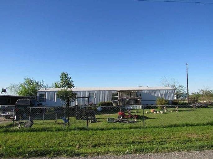 2nd image of 3616 County Road 911