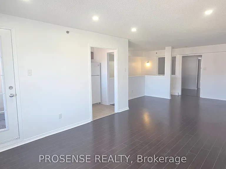 9699 Jane St #13 — Photo 1