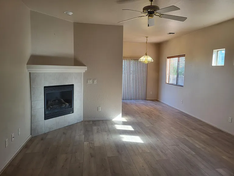 995 Piedmont Ct — Photo 15