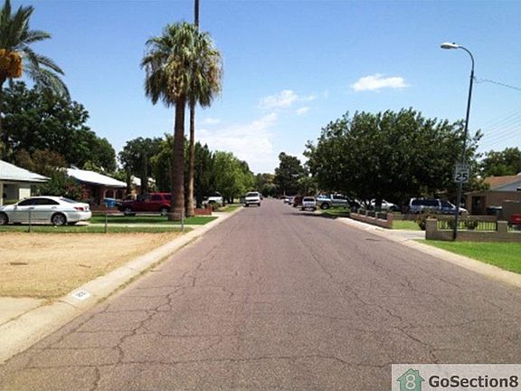 2nd image of 3630 W Meadowbrook Ave