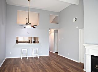 2923 Hilltop Dr, Euless, TX 76039