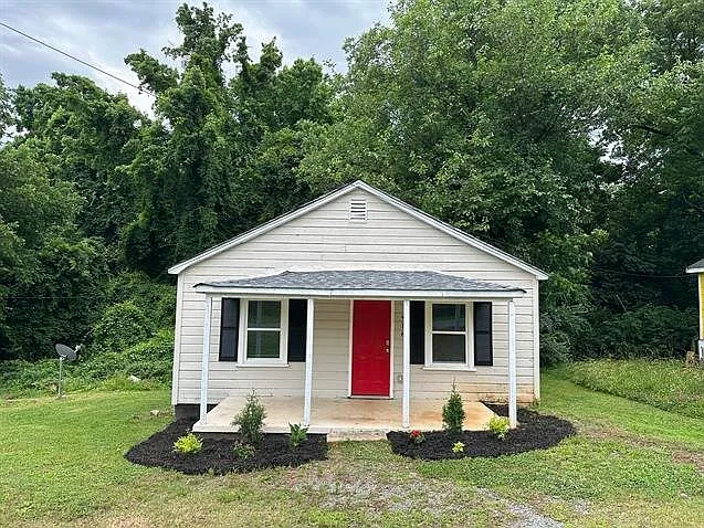416 Airline Ave
