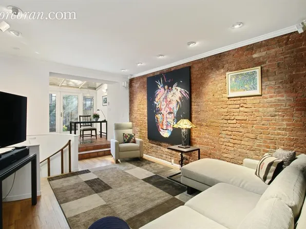 354 W 23rd St, Manhattan, NY 10011