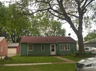 1904 Sauber Ave, Rockford, IL 61103