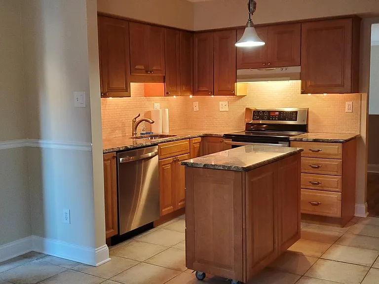 3807 Davis Ct — Photo 2