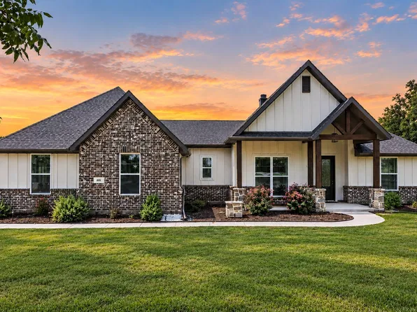606 Central Rd, Weatherford, TX 76088