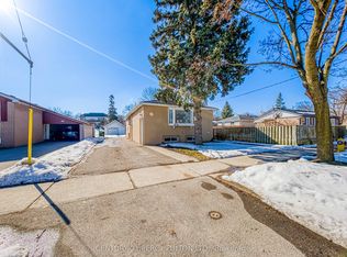 23 Wellesworth Dr, Toronto, ON M9C4P5