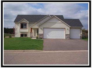 1550 Squirrel Way, New Richmond, WI 54017
