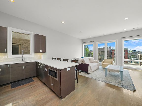 2nd image of 1543 N Campbell Ave #3