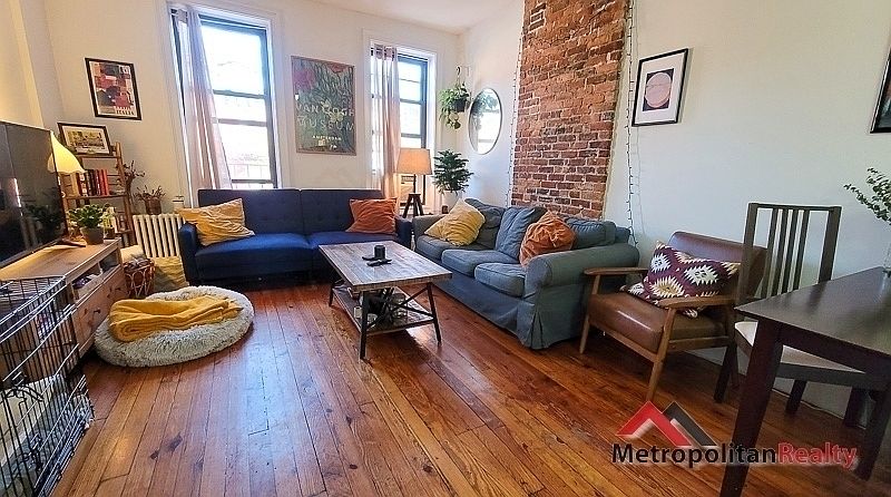1st image of 1502 8th Ave #4