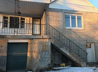 3285 Rainbow Run Rd, Monongahela, PA 15063