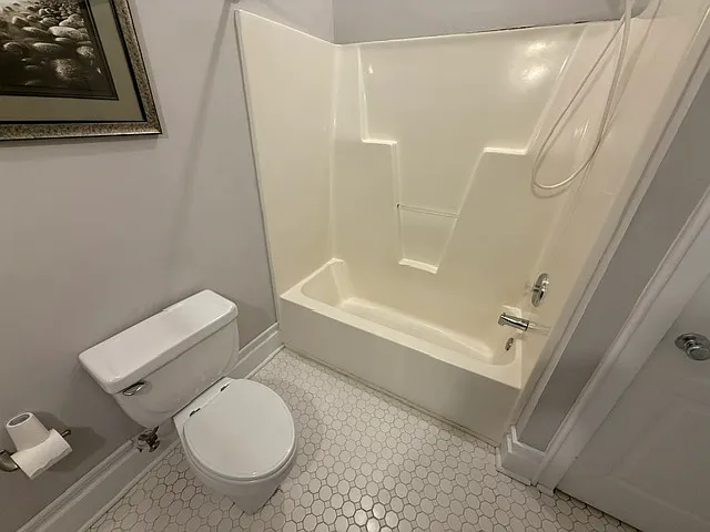 404 N Laurel Ave #5 — Photo 11