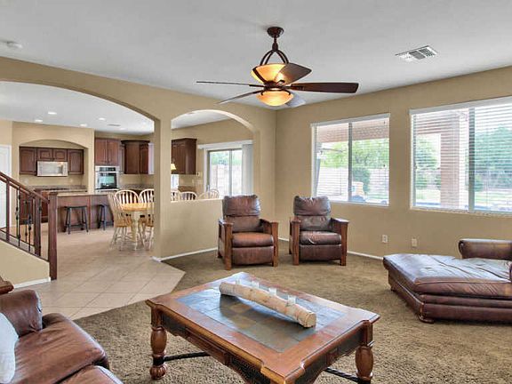 5th image of 2939 E Quiet Hollow Ln