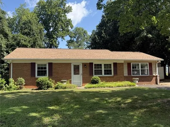 122 Redwood Bnd, King, NC 27021