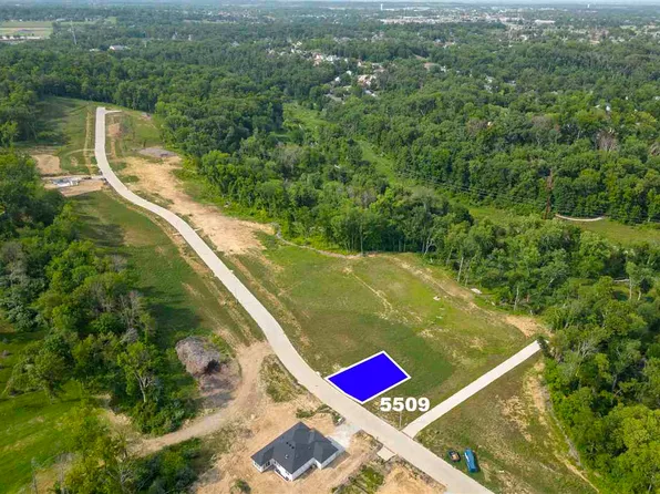 5509 Seminole Valley Trl NE, Cedar Rapids, IA 52411