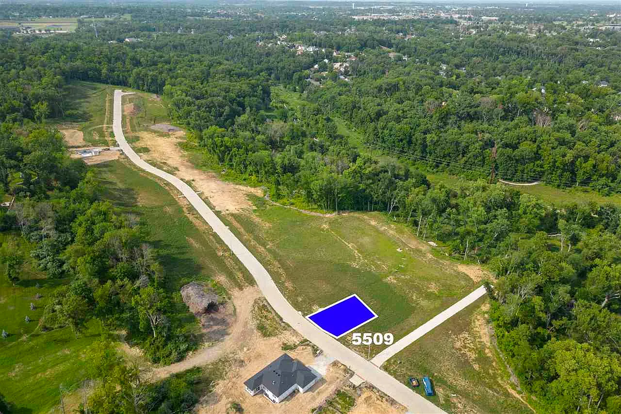 5509 Seminole Valley Trl NE photo 1