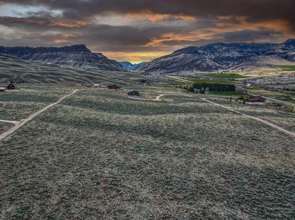 Paintbrush Dr #10-I, Cody, WY 82414