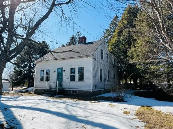 102 Ellsworth Road, Blue Hill, ME 04614
