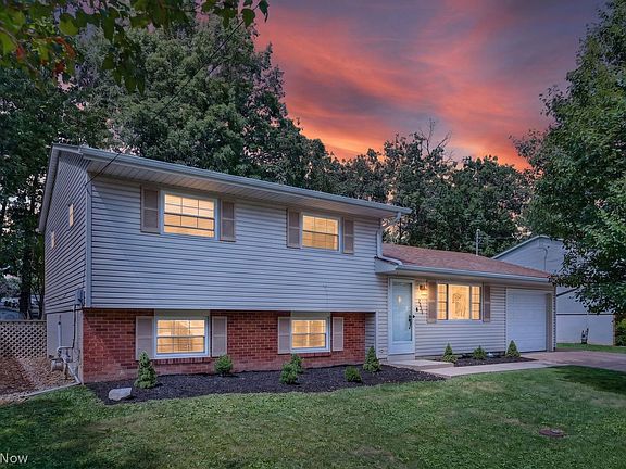 2nd image of 4958 Mapleview Dr