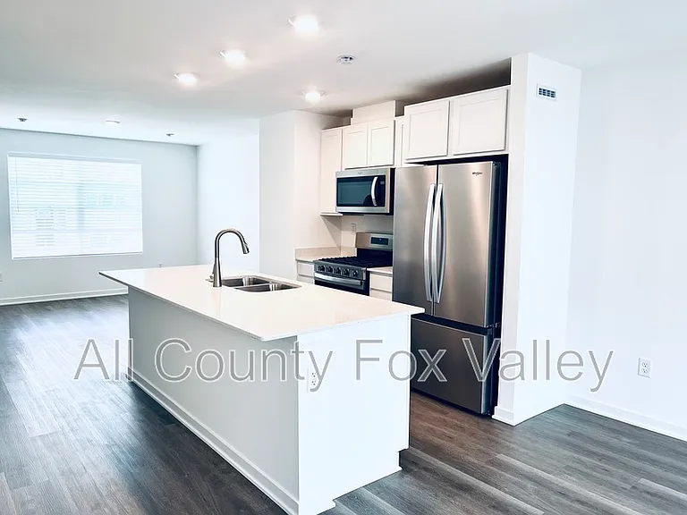 879 Briar Glen Ct — Photo 4