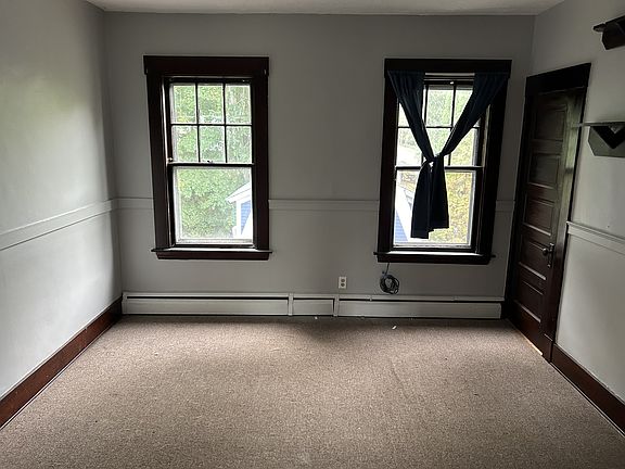 5th image of 161 Morris St #3