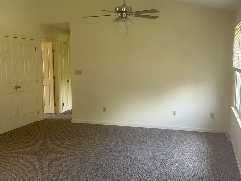 312 Withers Rd — Photo 6