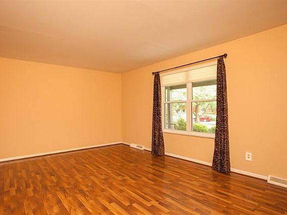 2nd image of 4481 Edenton Ln