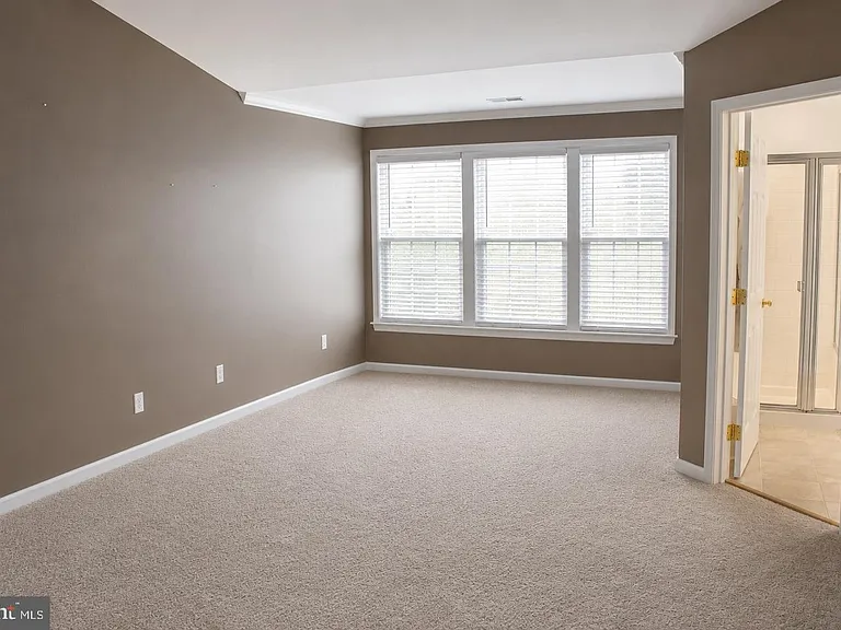 20 Clemens Ln — Photo 17