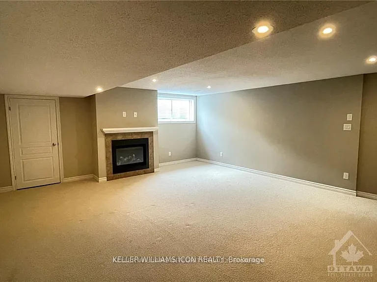 957 Fletcher Cir — Photo 22
