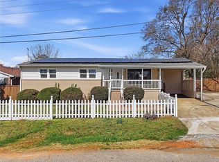 18 Maudie St, Greenville, SC 29605