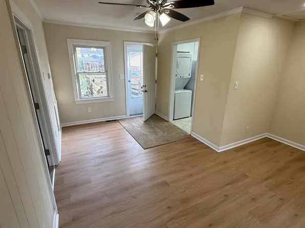 118 N Fir Ave #B, Virginia Beach, VA 23452