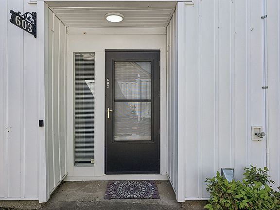 5th image of 603 Rockwood Dr