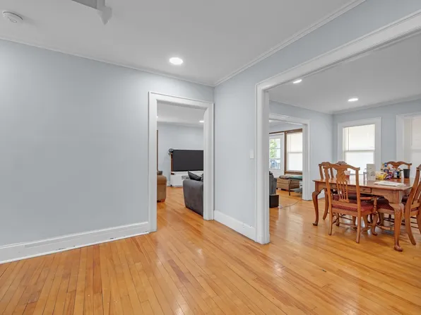 18 Mount Vernon St, Fitchburg, MA 01420