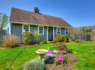 19 Eider St, Yarmouth Port, MA 02675