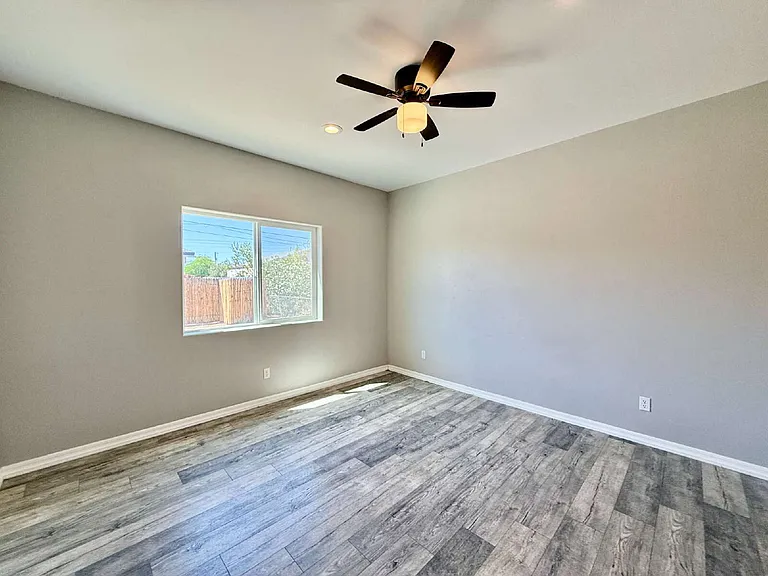 1530 Jose Ave — Photo 31
