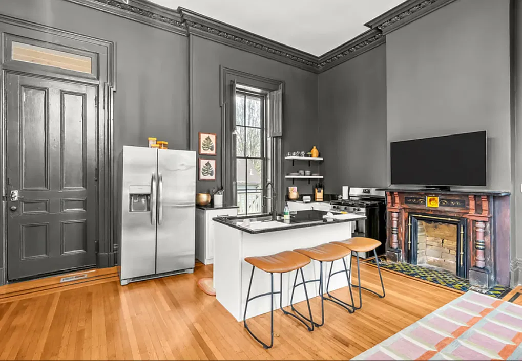1 bed, 1000 sqft, $1,800 — Photo 1