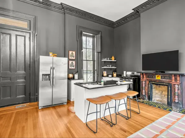 1206 E Main St #3, New Albany, IN 47150