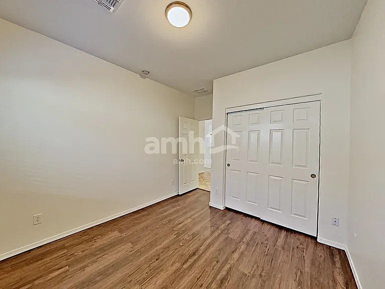 19427 W Woodlands Ave — Photo 17